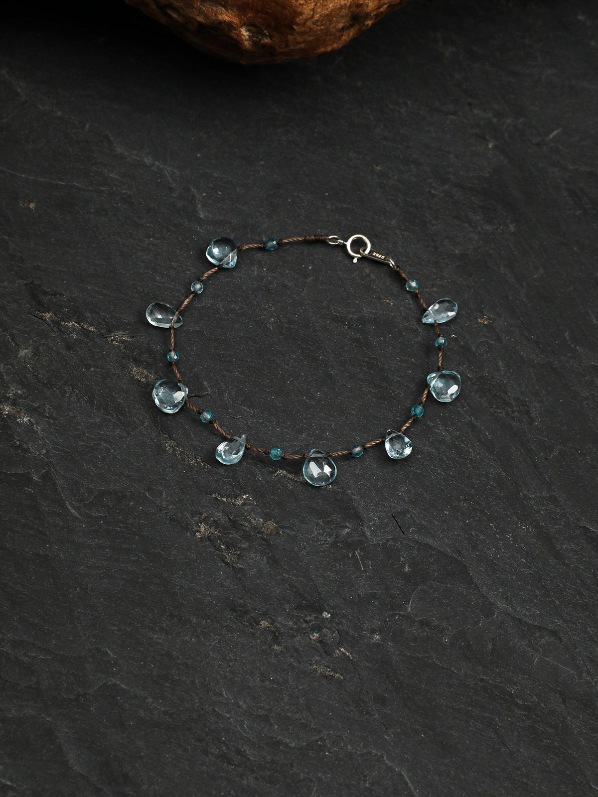 OMB025 Ice Ripple Shattered Blue Bracelet