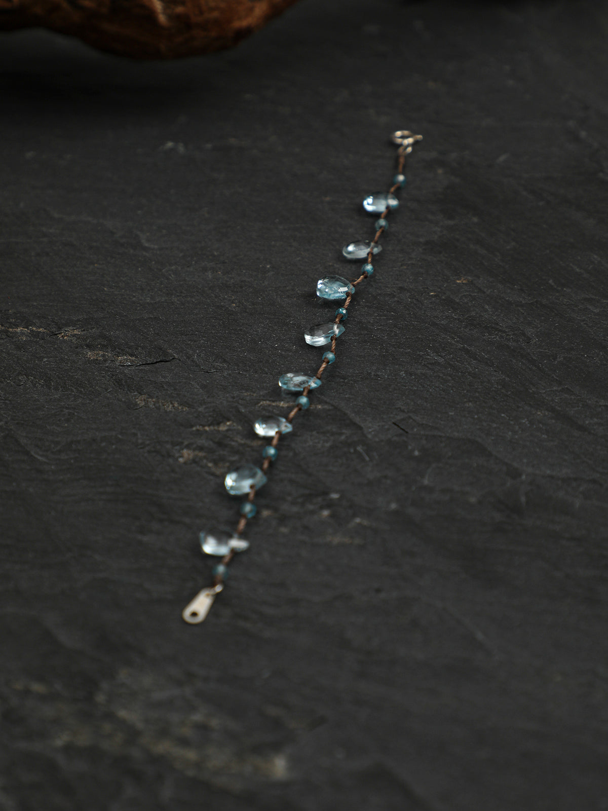 OMB025 Ice Ripple Shattered Blue Bracelet