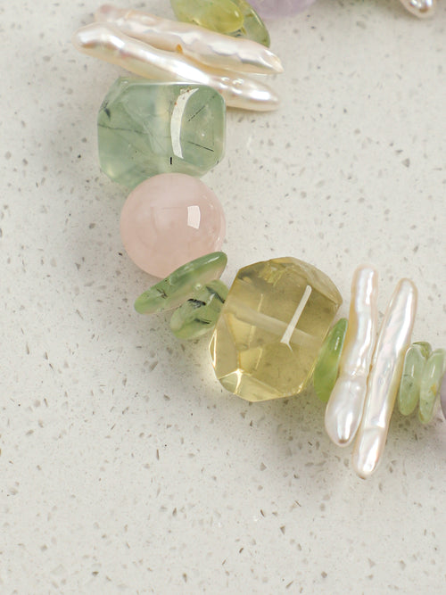 OMB011 Light Green Ripple Magic Pearl Bracelet