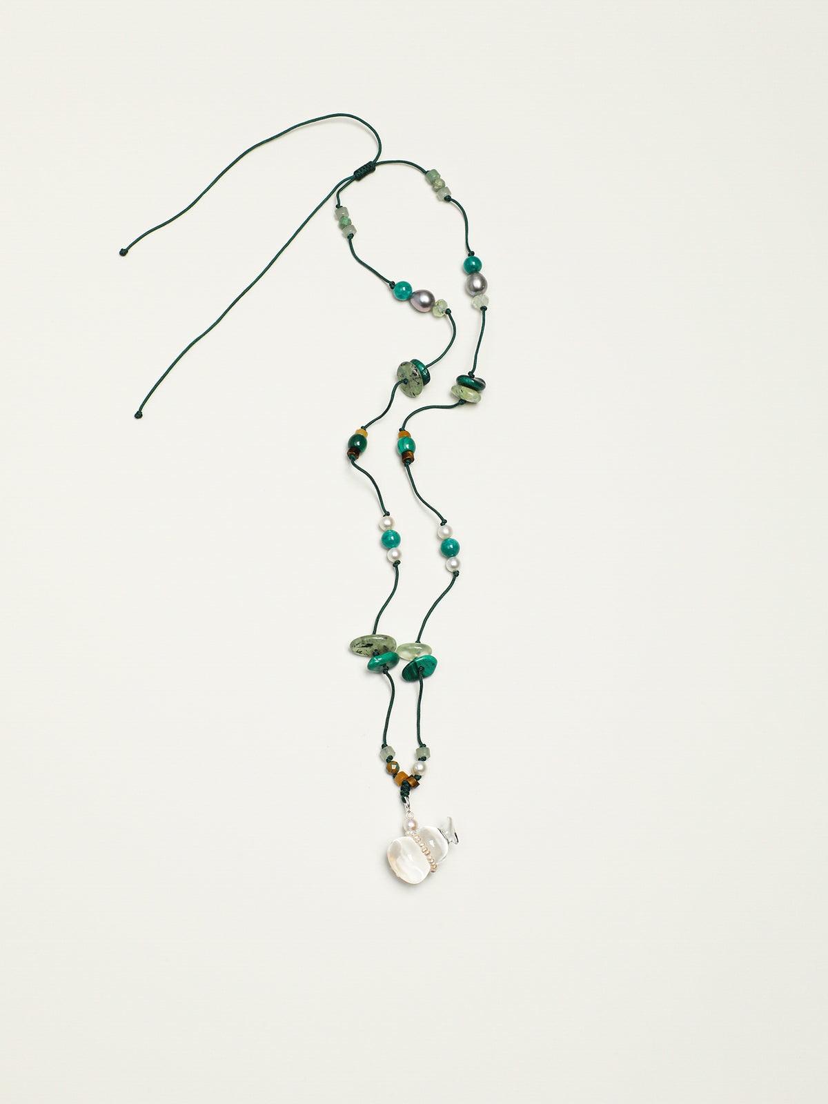OMN011 Emerald Brook Roaming Gem Necklace