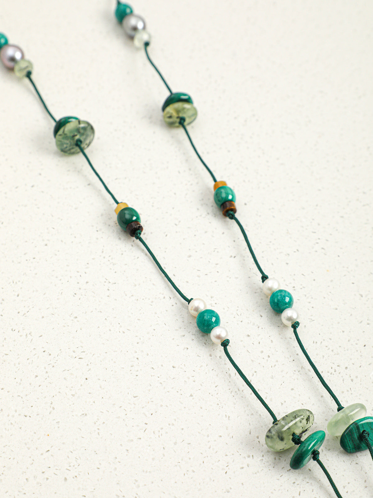 OMN011 Emerald Brook Roaming Gem Necklace