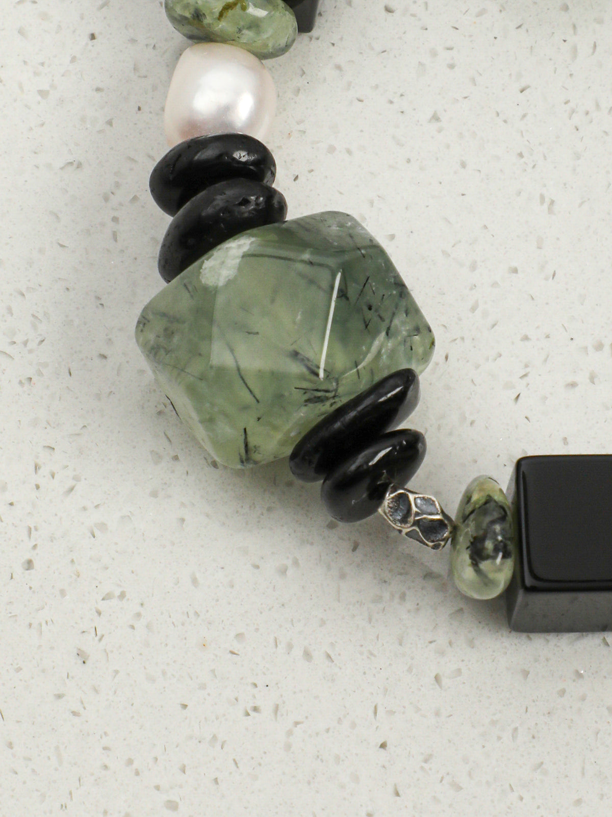 OMB009 Prehnite Ink Gem Bracelet