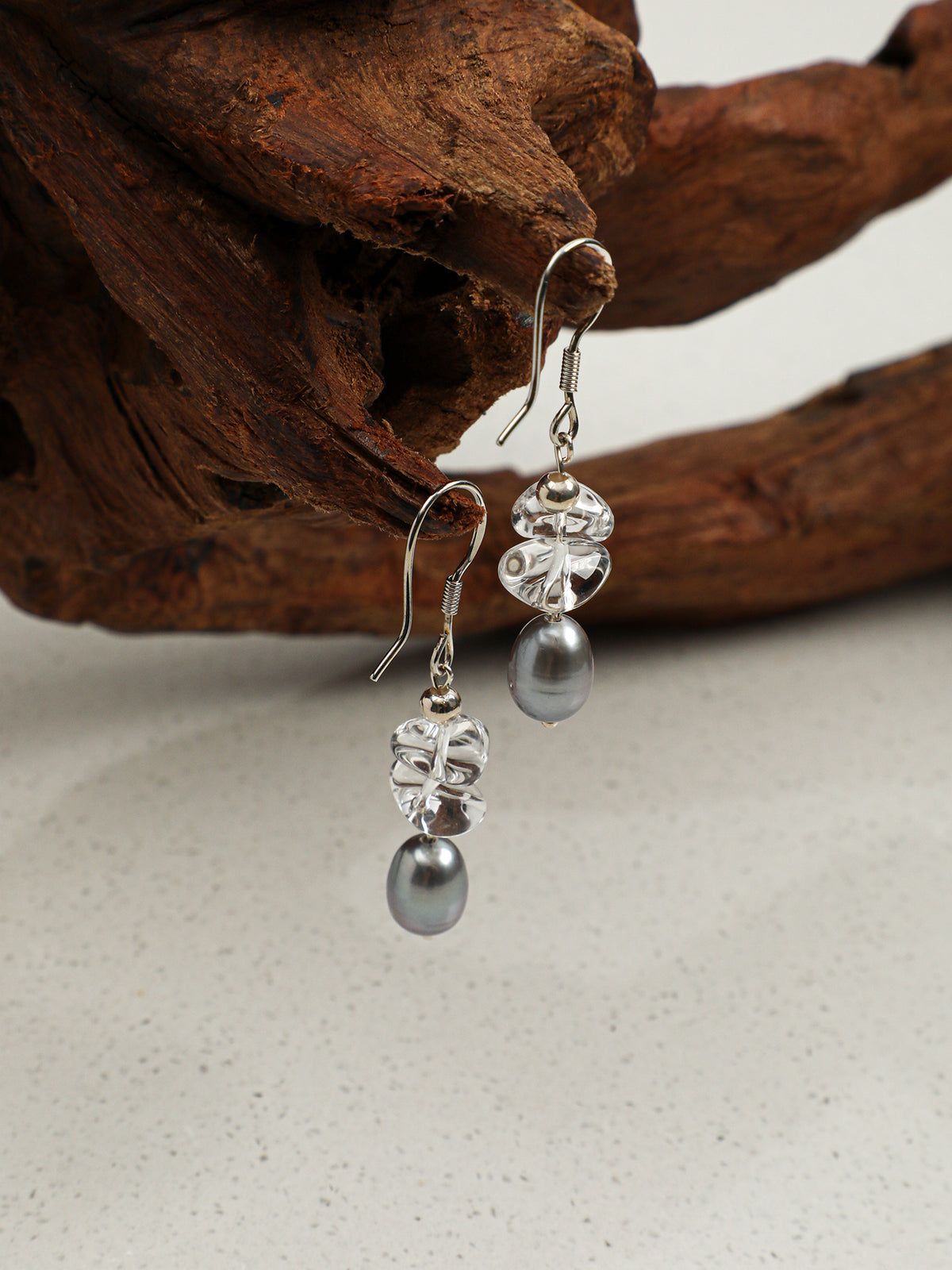 OME007 Clear Crystal Grey Pearl Earrings