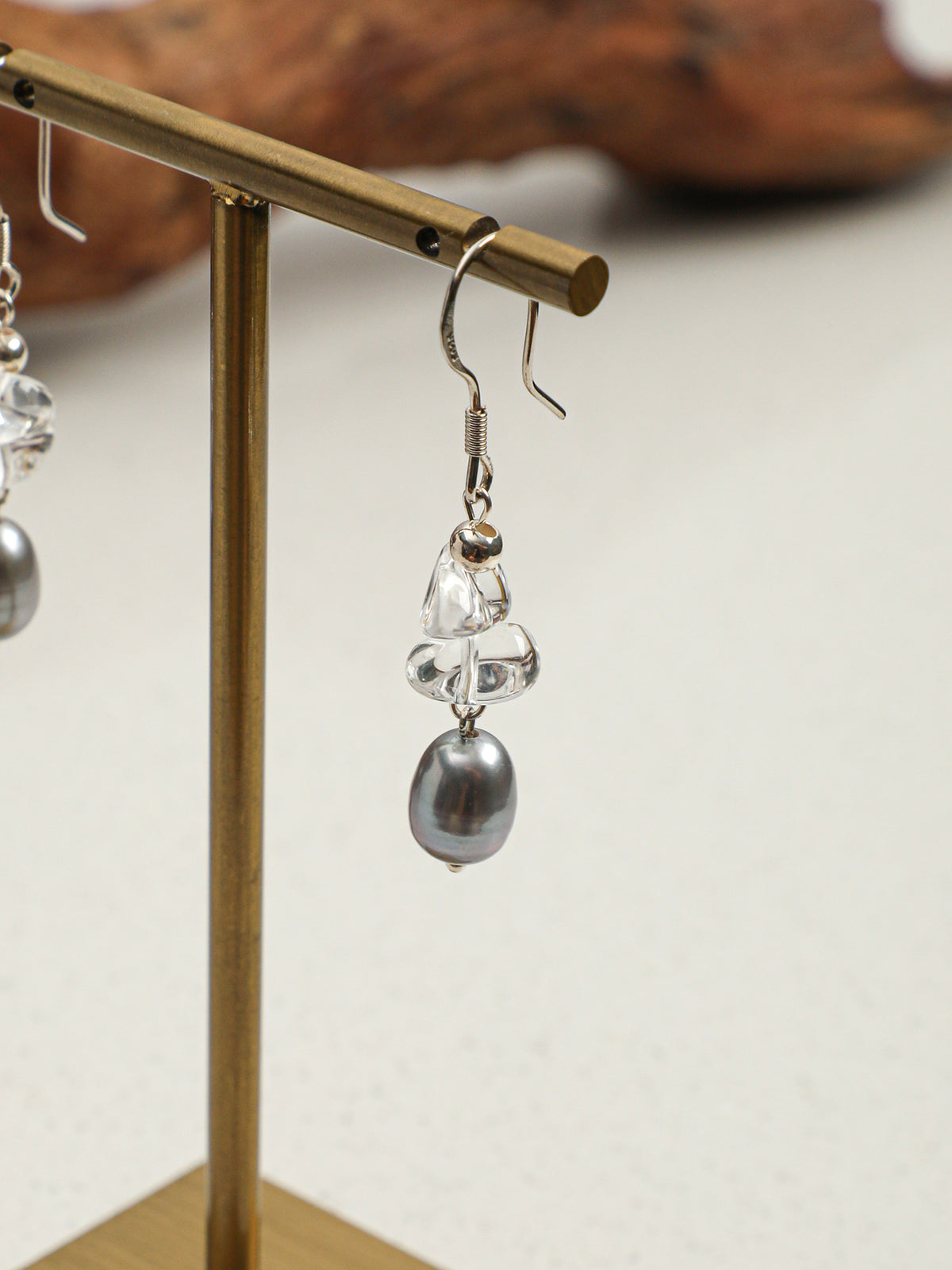 OME007 Clear Crystal Grey Pearl Earrings