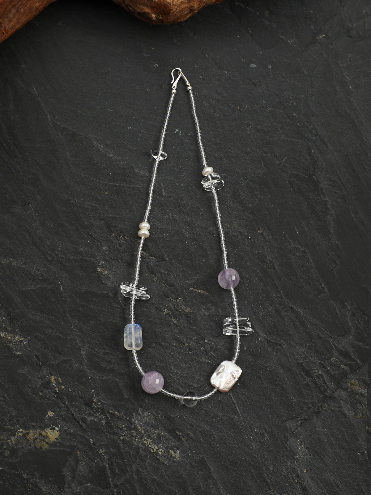 OMN004 Shore Violet Condensed Gem Necklace