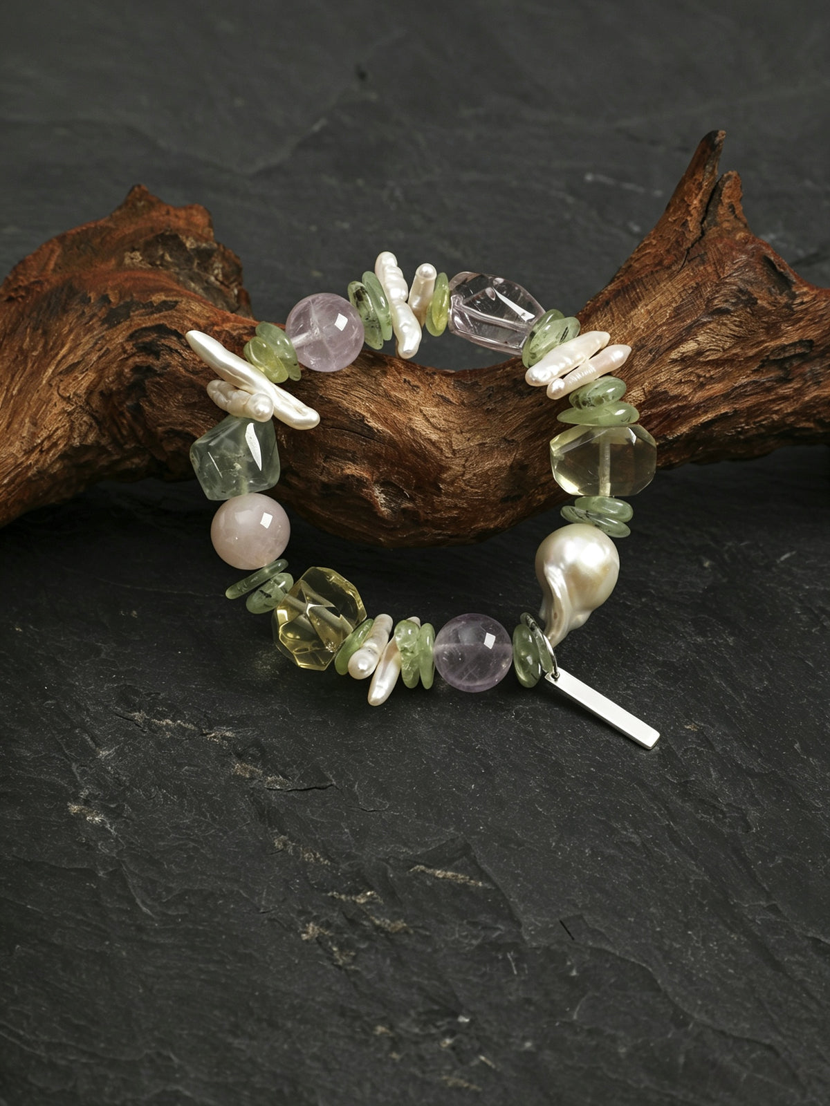 OMB011 Light Green Ripple Magic Pearl Bracelet