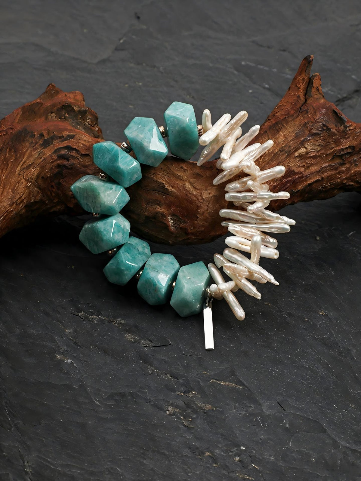 OMB002 Blue Isle Twig Pearl Bracelet