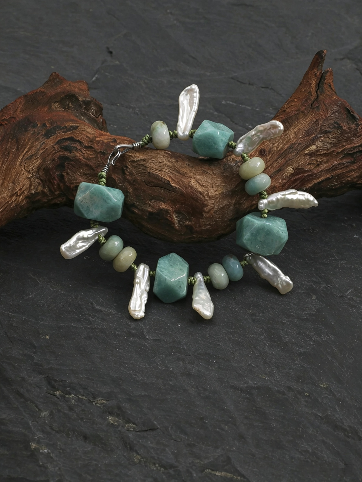 OMB020 Cloud Stream Pale Jade Bracelet